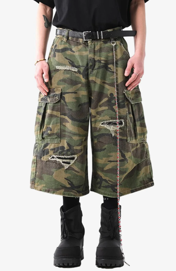 Retro Camo Ripped Cropped Jorts