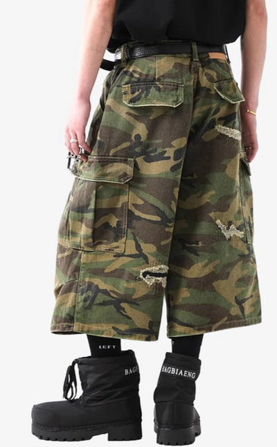 Retro Camo Ripped Cropped Jorts
